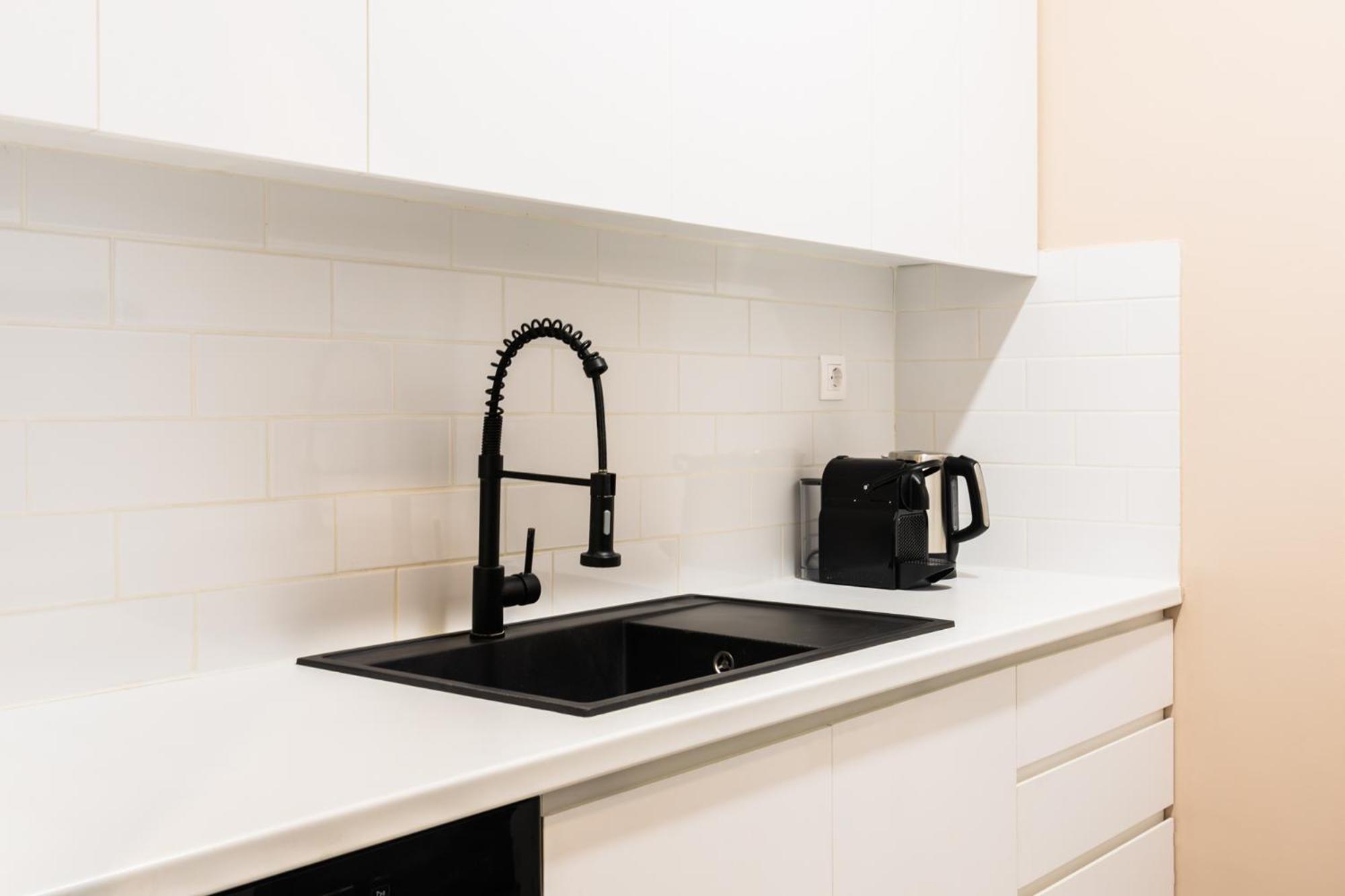 Snug By Zoia Living Apartment เอเธนส์ ภายนอก รูปภาพ